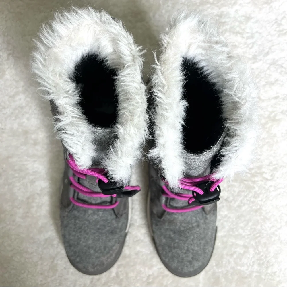 Sorel snow boot waterproof grey pink size 5